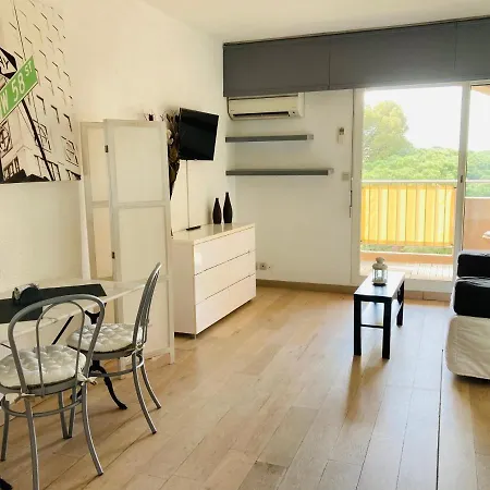 Superbe Studio Climatise, Sur Le Port D'Hyeres Апартаменты